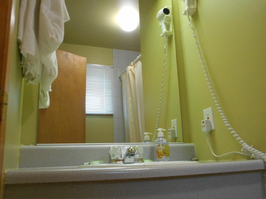 Motel Olympicケベックシティ エクステリア 写真
