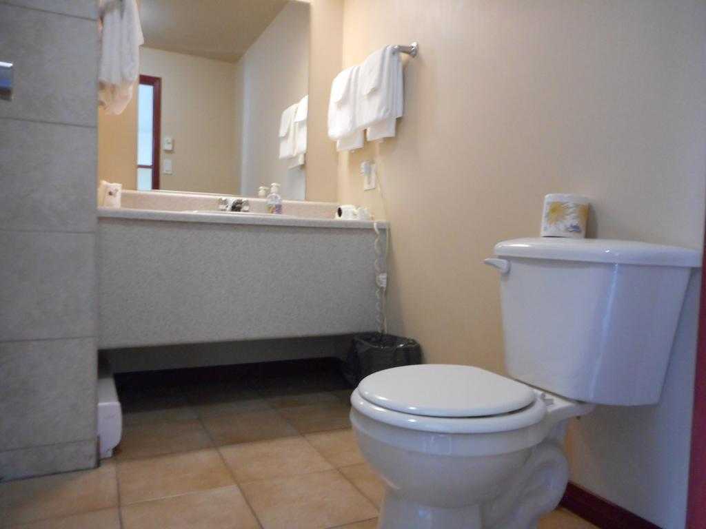 Motel Olympicケベックシティ エクステリア 写真